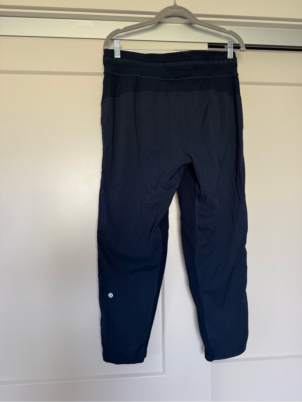 lululemon athletica Women’s Navy Lightweight Jogger Pants